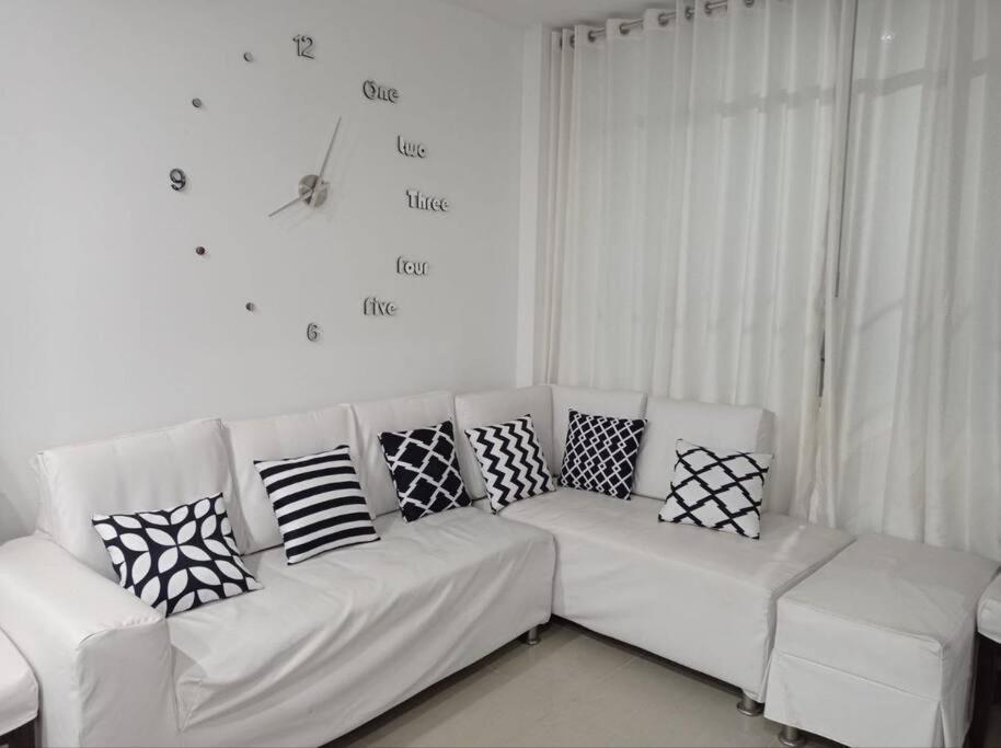 Amoblado En Apartment *